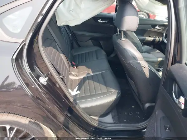 3KPF54AD9NE429107 2022 KIA FORTE - Image 8