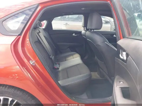 3KPF54AD9NE431505 2022 KIA FORTE - Image 8