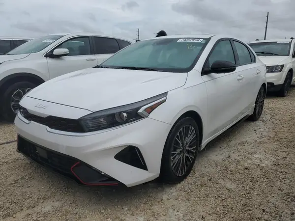 3KPF54AD9NE445047 2022 KIA FORTE - Image 1