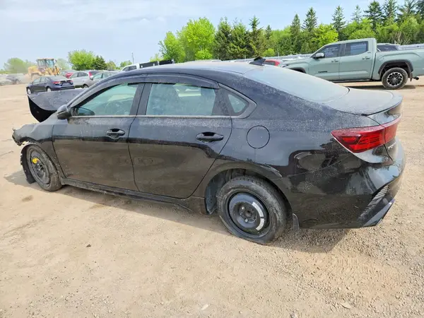 3KPF54AD9NE466917 2022 KIA FORTE - Image 2
