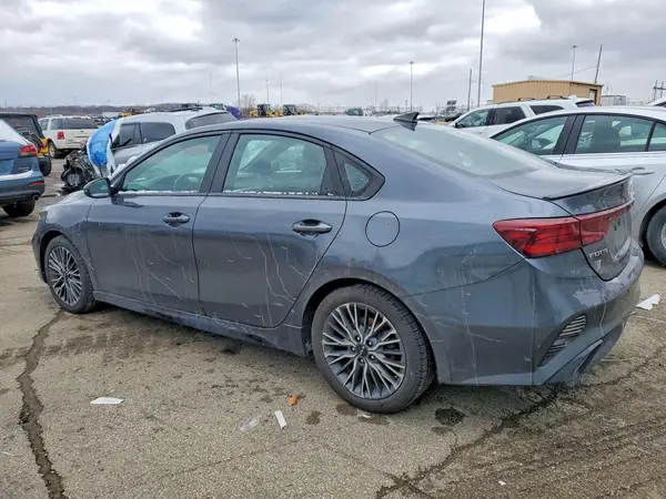 3KPF54AD9NE474600 2022 KIA FORTE - Image 2