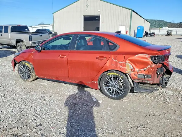 3KPF54AD9NE491042 2022 KIA FORTE - Image 2