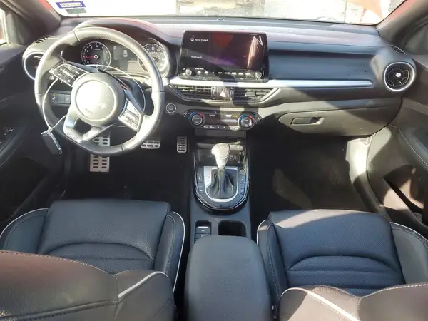 3KPF54AD9NE491042 2022 KIA FORTE - Image 8