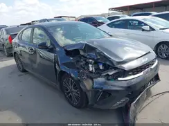 3KPF54AD9NE492403 2022 KIA FORTE