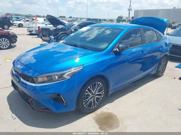 3KPF54AD9NE495057 2022 KIA FORTE - Image 2