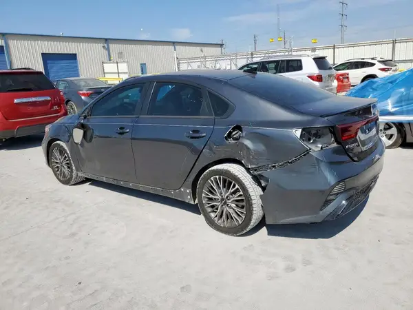 3KPF54AD9NE497147 2022 KIA FORTE - Image 2