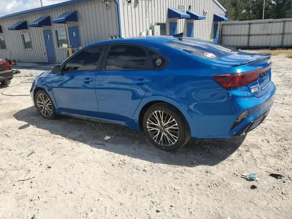 3KPF54AD9NE497939 2022 KIA FORTE - Image 2