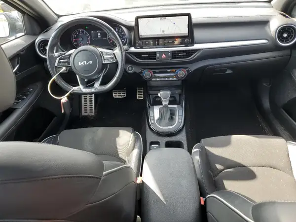 3KPF54AD9NE501519 2022 KIA FORTE - Image 8