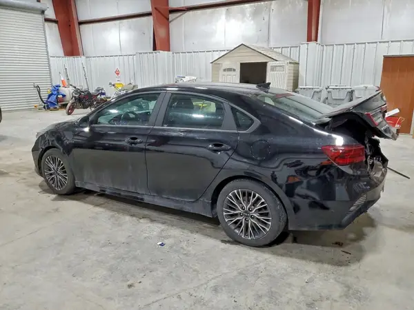 3KPF54AD9NE510009 2022 KIA FORTE - Image 2