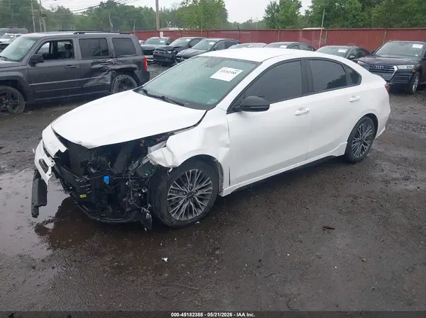 3KPF54AD9PE516220 2023 KIA FORTE - Image 2