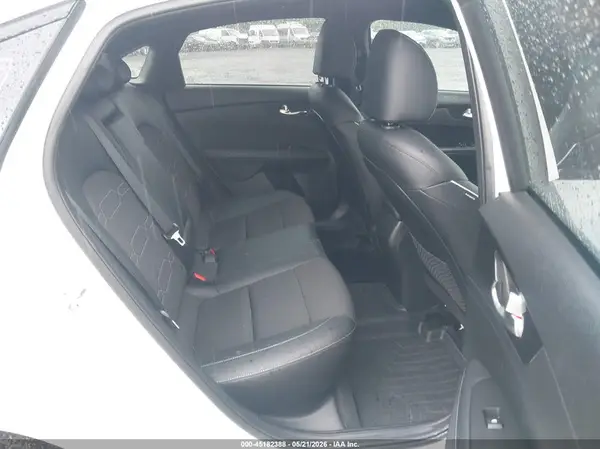 3KPF54AD9PE516220 2023 KIA FORTE - Image 8