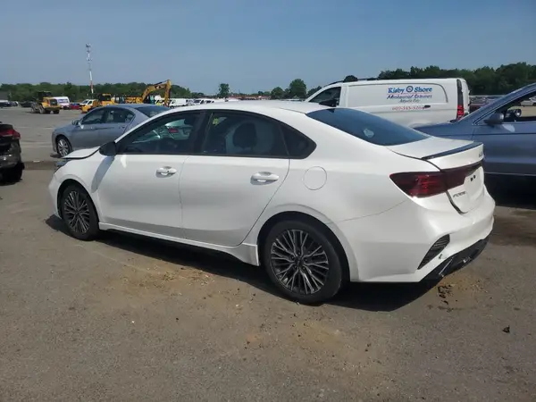 3KPF54AD9PE516931 2023 KIA FORTE - Image 2