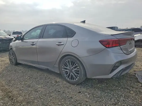 3KPF54AD9PE522986 2023 KIA FORTE - Image 2