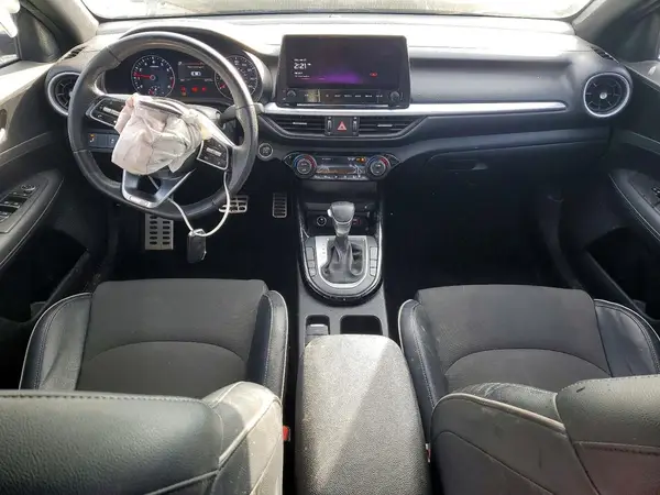 3KPF54AD9PE522986 2023 KIA FORTE - Image 8