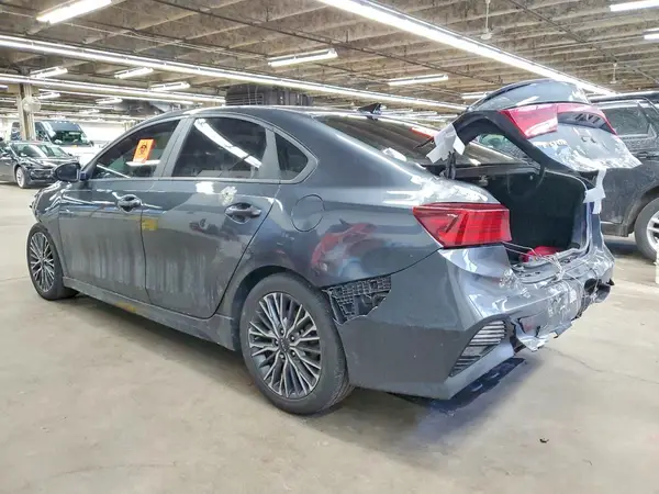 3KPF54AD9PE538864 2023 KIA FORTE - Image 2
