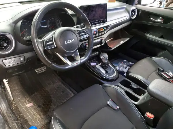 3KPF54AD9PE538864 2023 KIA FORTE - Image 8