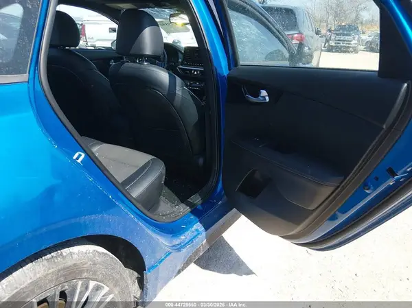 3KPF54AD9PE539593 2023 KIA FORTE - Image 8