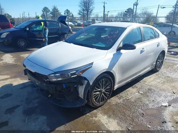 3KPF54AD9PE541649 2023 KIA FORTE - Image 2