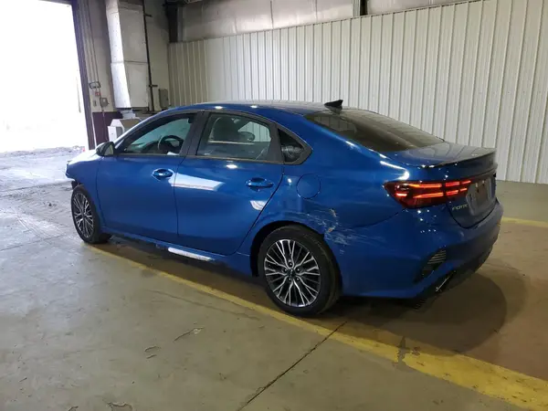 3KPF54AD9PE549931 2023 KIA FORTE - Image 2
