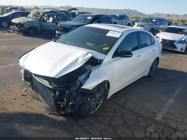 3KPF54AD9PE552294 2023 KIA FORTE - Image 2