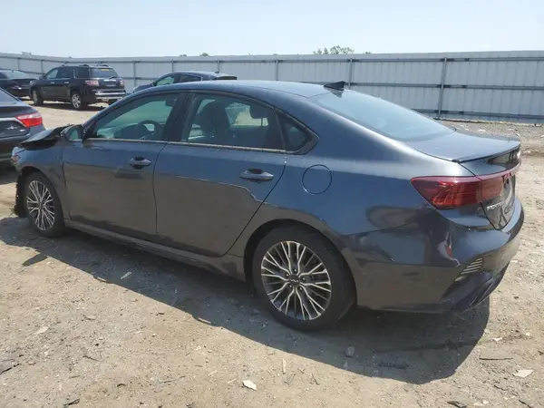 3KPF54AD9PE558015 2023 KIA FORTE - Image 2