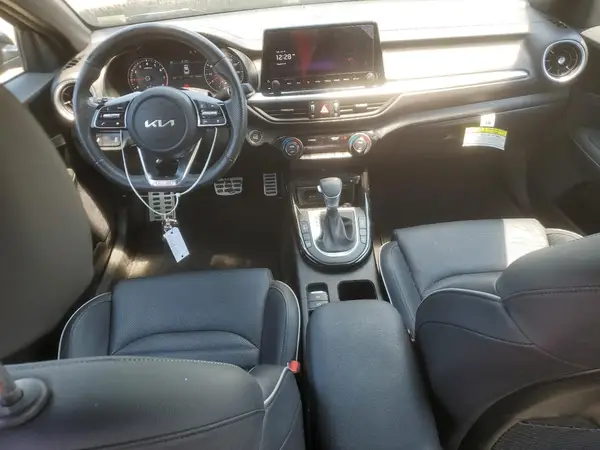 3KPF54AD9PE558015 2023 KIA FORTE - Image 8