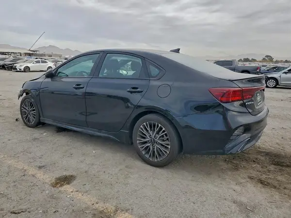 3KPF54AD9PE561206 2023 KIA FORTE - Image 2