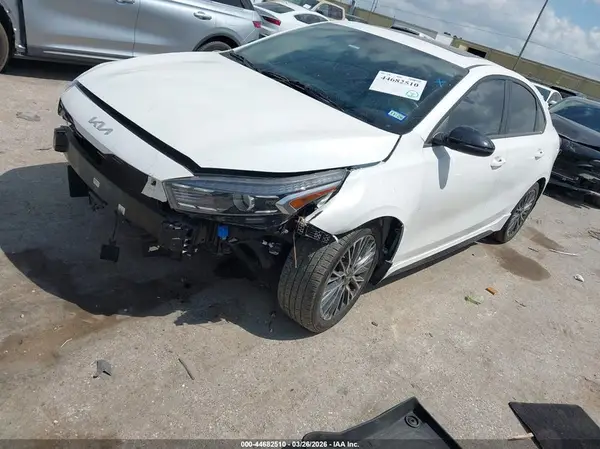3KPF54AD9PE561755 2023 KIA FORTE - Image 2