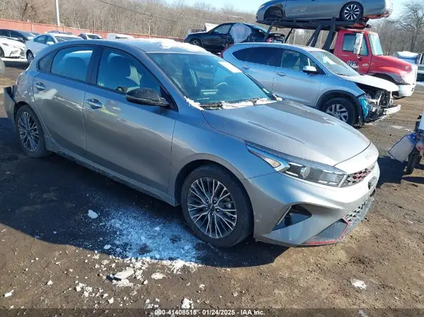 3KPF54AD9PE562548 2023 KIA FORTE - Image 1