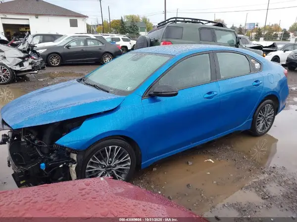 3KPF54AD9PE562680 2023 KIA FORTE - Image 2
