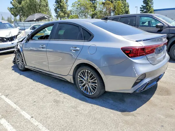 3KPF54AD9PE568558 2023 KIA FORTE - Image 2