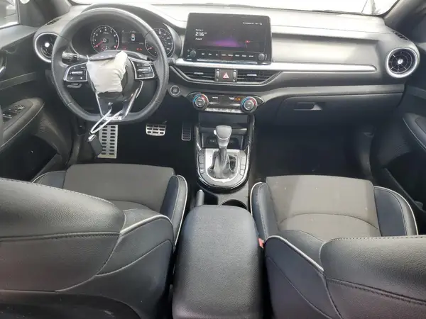 3KPF54AD9PE575977 2023 KIA FORTE - Image 8