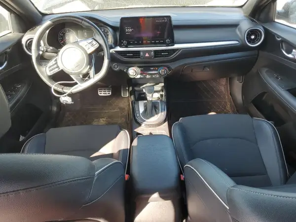 3KPF54AD9PE580449 2023 KIA FORTE - Image 8
