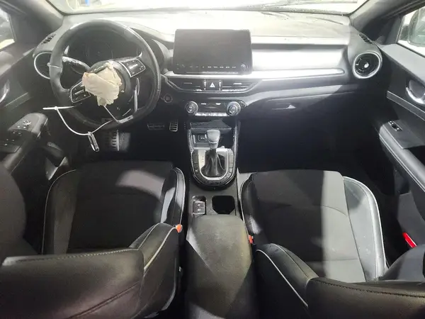 3KPF54AD9PE584288 2023 KIA FORTE - Image 8