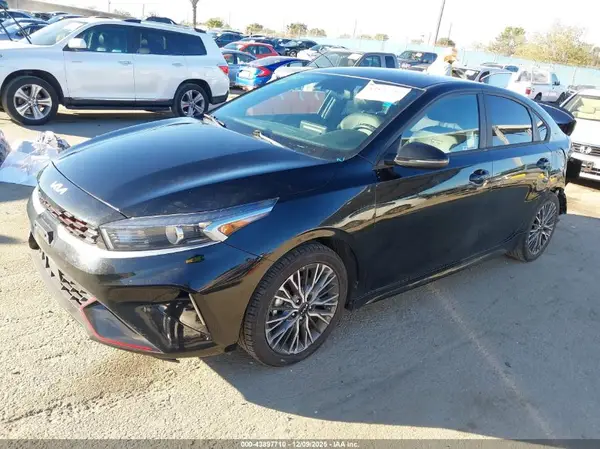 3KPF54AD9PE585120 2023 KIA FORTE - Image 2