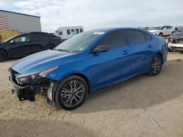 3KPF54AD9PE586798 2023 KIA FORTE - Image 1