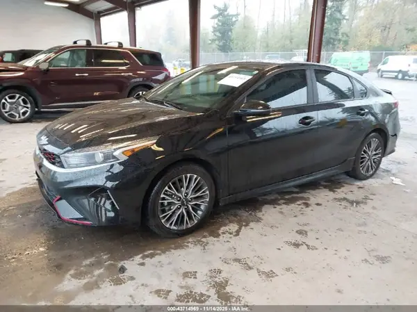 3KPF54AD9PE589815 2023 KIA FORTE - Image 2