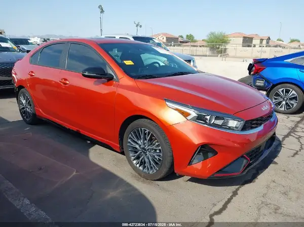 3KPF54AD9PE595694 2023 KIA FORTE - Image 1