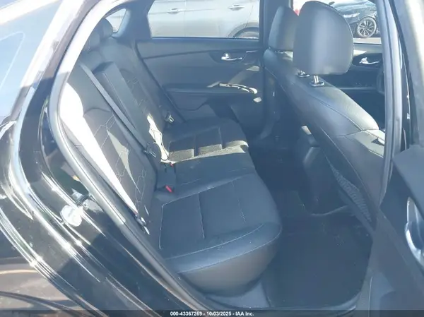 3KPF54AD9PE603664 2023 KIA FORTE - Image 8