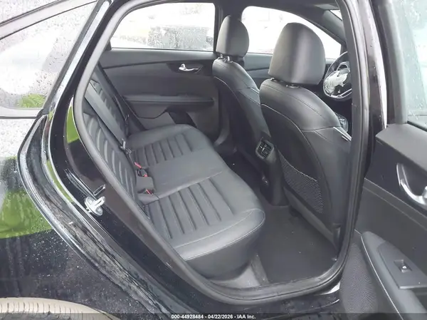 3KPF54AD9PE605558 2023 KIA FORTE - Image 8