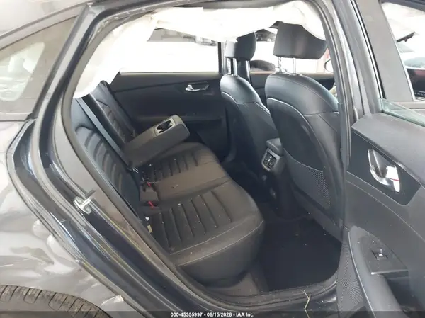3KPF54AD9PE606693 2023 KIA FORTE - Image 8