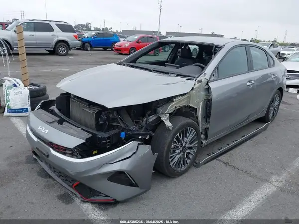 3KPF54AD9PE608511 2023 KIA FORTE - Image 2