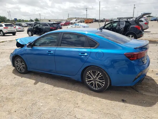 3KPF54AD9PE609769 2023 KIA FORTE - Image 2