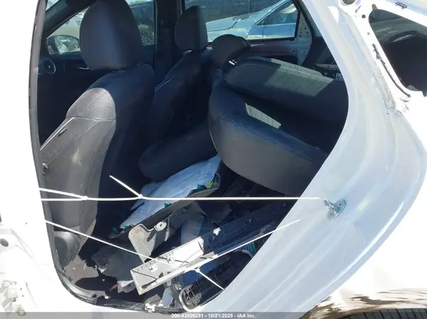 3KPF54AD9PE610842 2023 KIA FORTE - Image 8