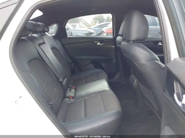 3KPF54AD9PE615717 2023 KIA FORTE - Image 8