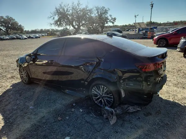 3KPF54AD9PE616270 2023 KIA FORTE - Image 2