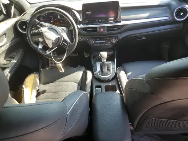 3KPF54AD9PE616270 2023 KIA FORTE - Image 8