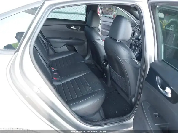 3KPF54AD9PE616754 2023 KIA FORTE - Image 8
