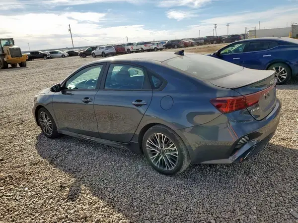 3KPF54AD9PE629875 2023 KIA FORTE - Image 2