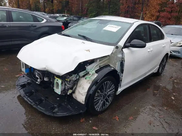 3KPF54AD9PE634090 2023 KIA FORTE - Image 2